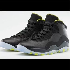 Jordan 10 Venom